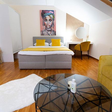 Mini Hotel Riverlux Apartments Backa Palanka Bagian luar foto