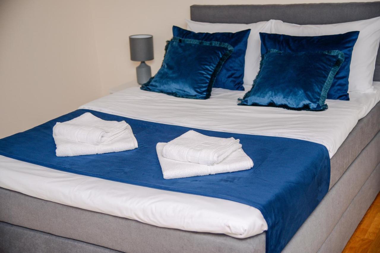 Mini Hotel Riverlux Apartments Backa Palanka Bagian luar foto