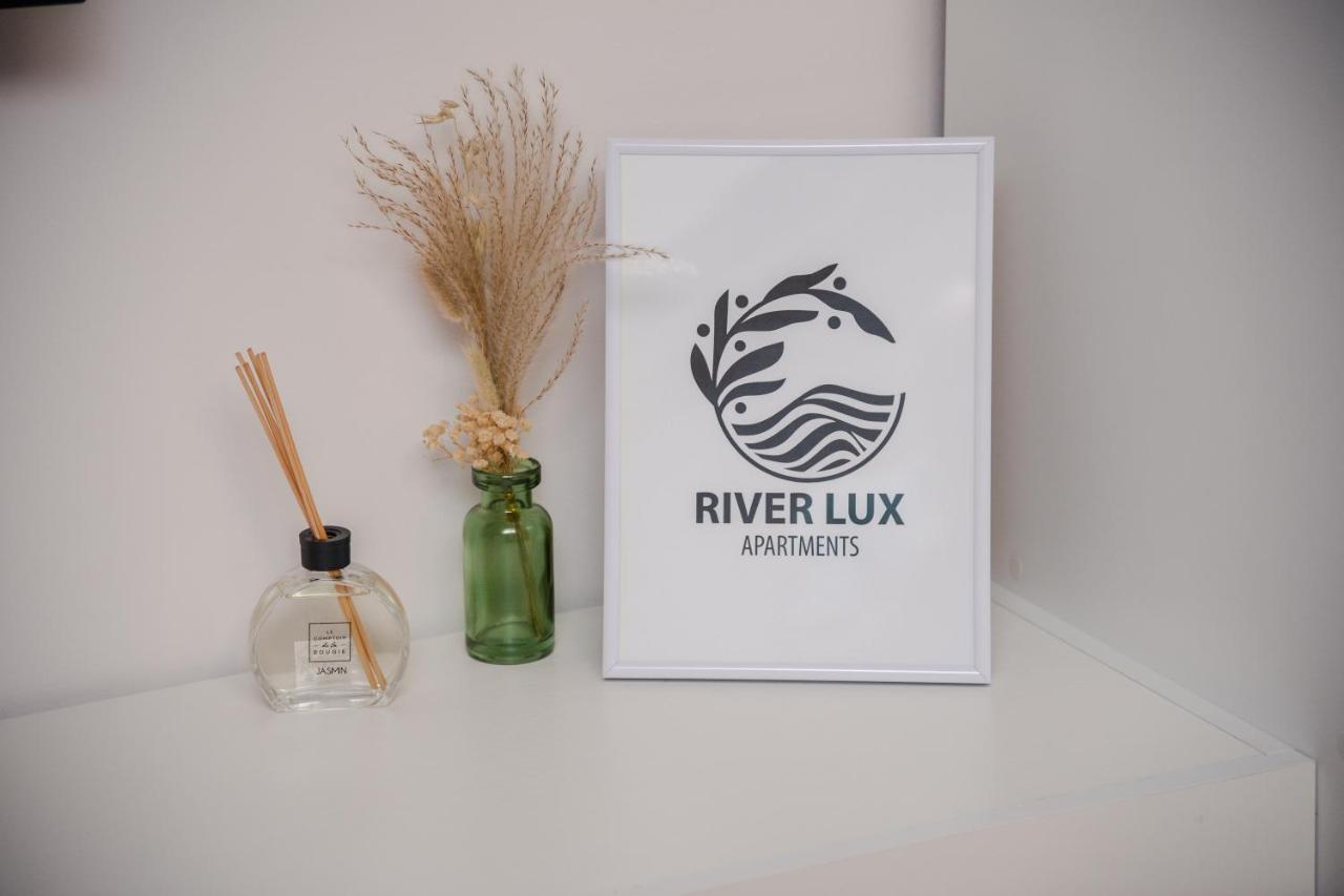 Mini Hotel Riverlux Apartments Backa Palanka Bagian luar foto