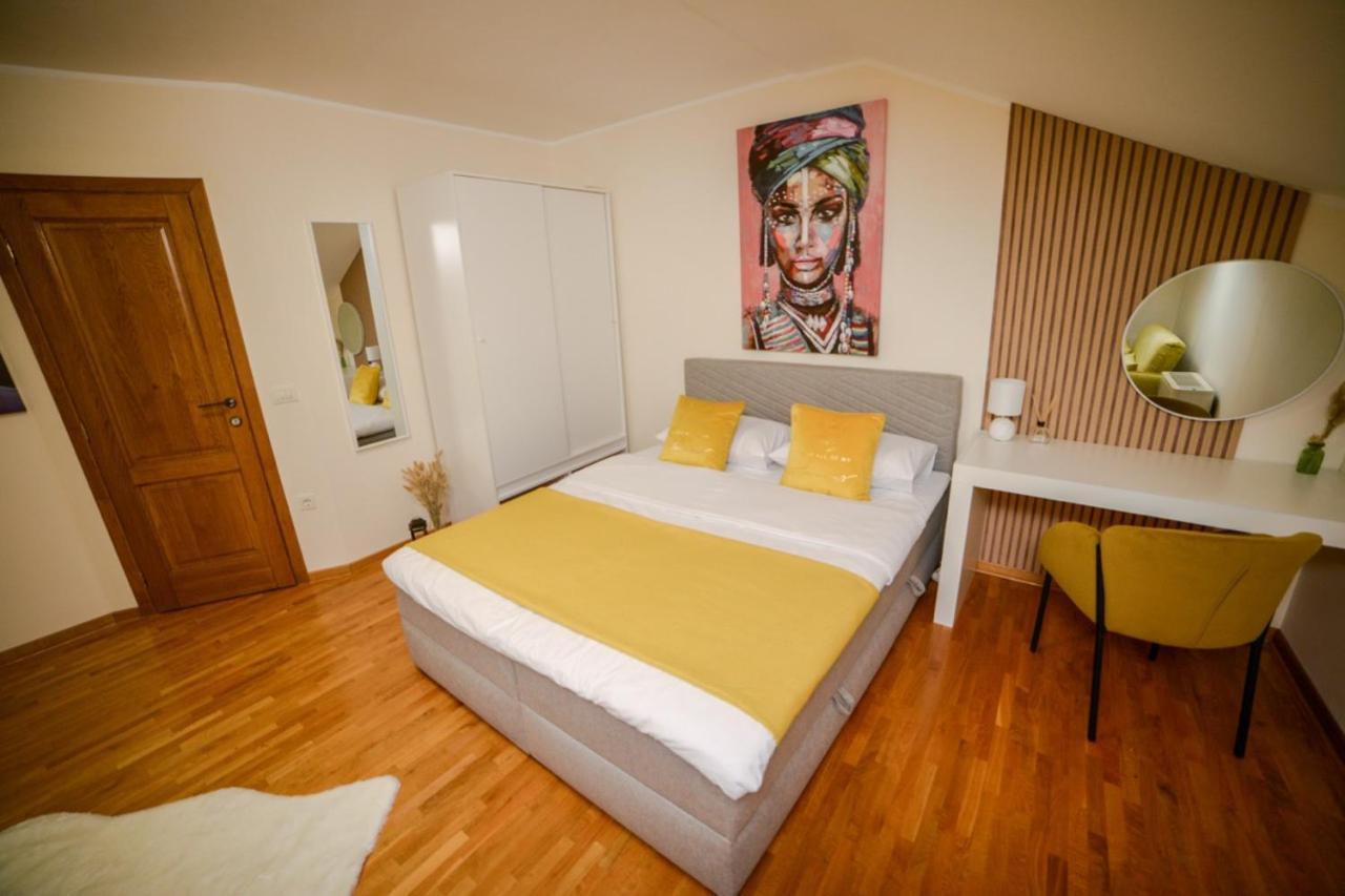 Mini Hotel Riverlux Apartments Backa Palanka Bagian luar foto