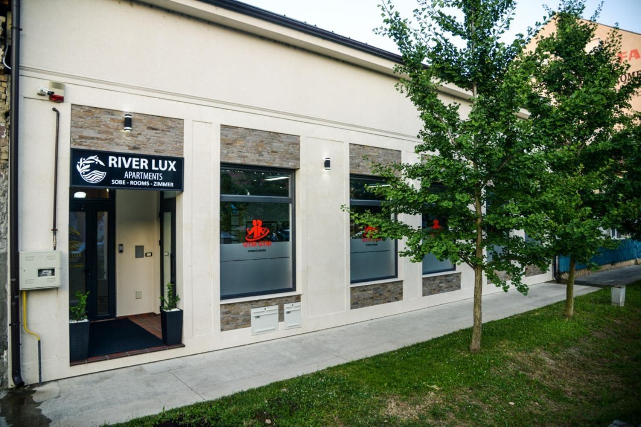 Mini Hotel Riverlux Apartments Backa Palanka Bagian luar foto
