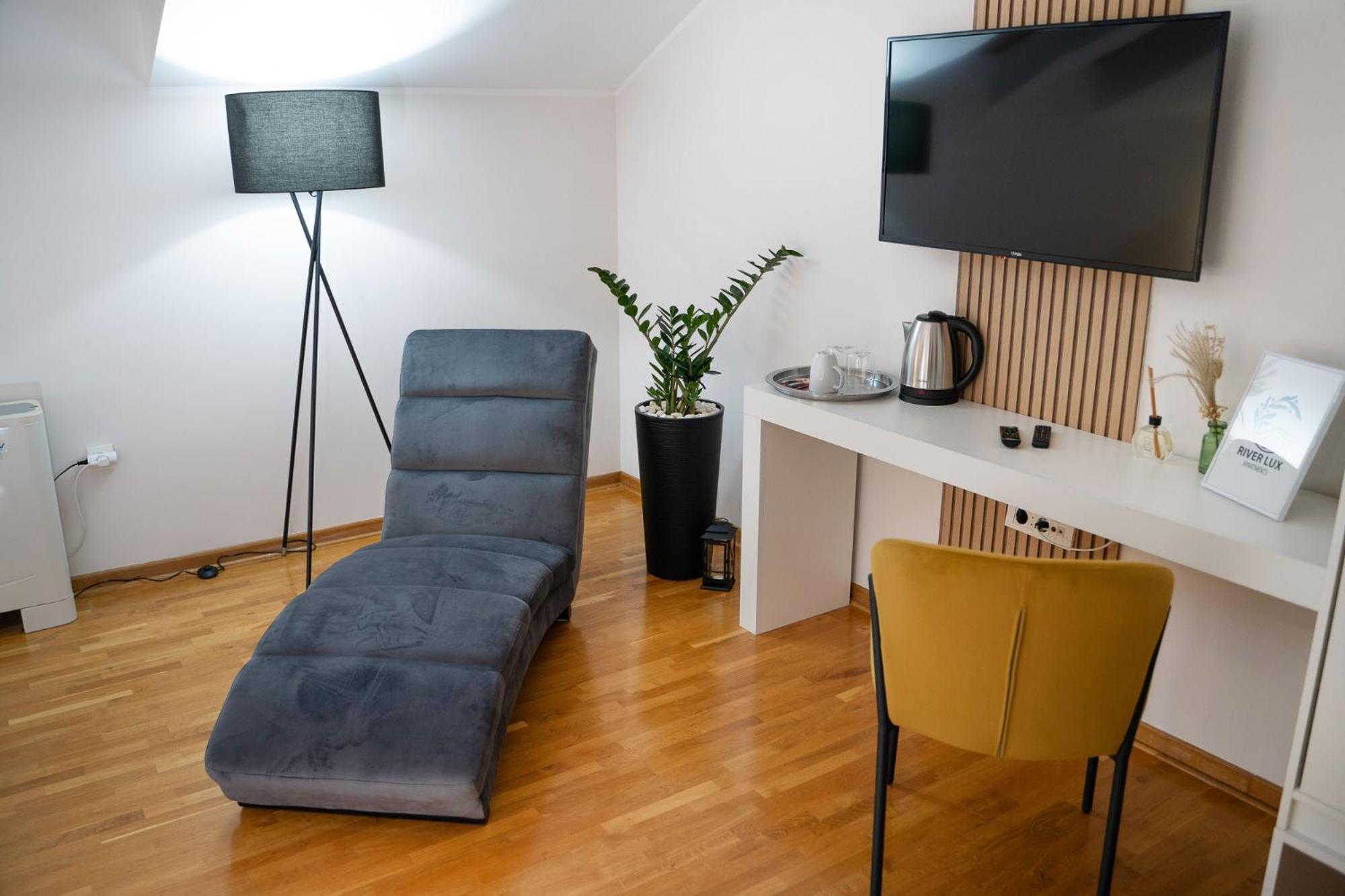 Mini Hotel Riverlux Apartments Backa Palanka Bagian luar foto