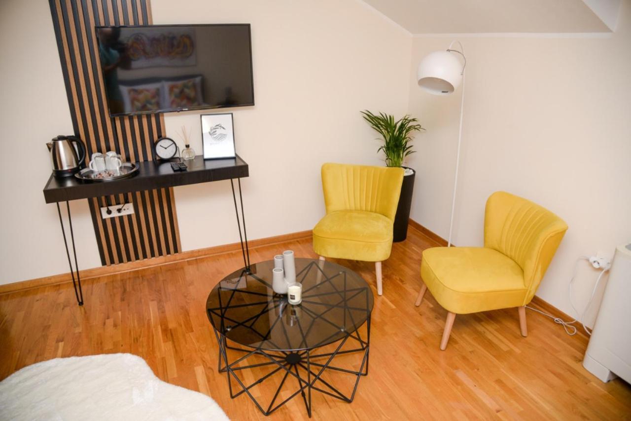 Mini Hotel Riverlux Apartments Backa Palanka Bagian luar foto
